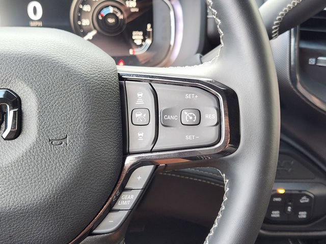 Used 2026 RAM 2500 Limited AWD/4WD image 31