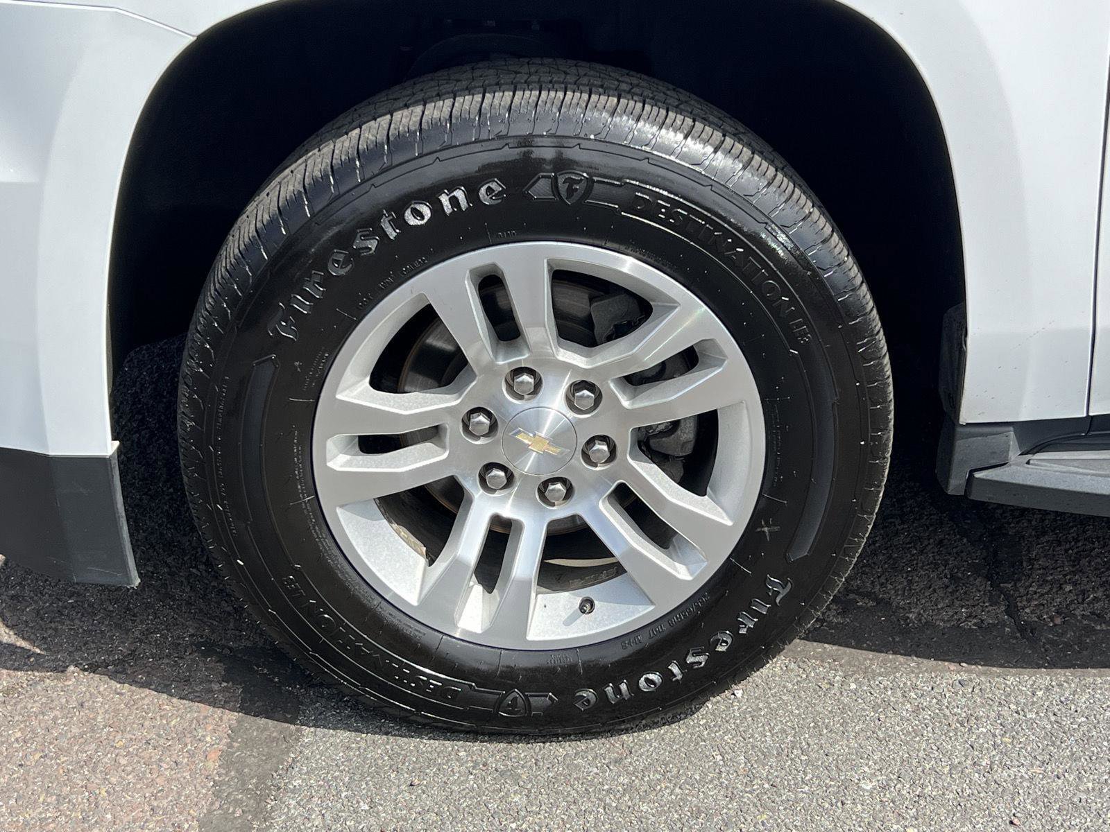 Used 2017 Chevrolet Tahoe LT w/ Luxury Package image 9