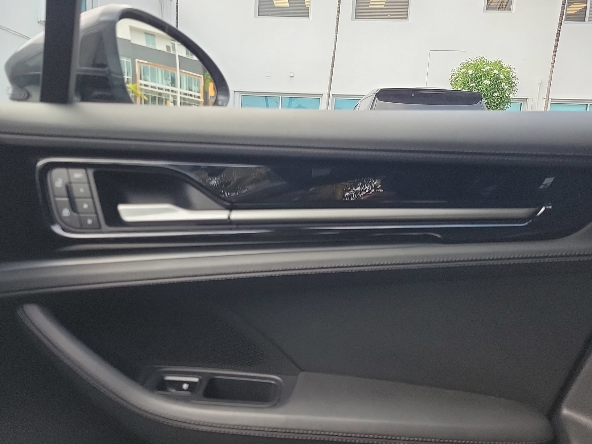 Used 2024 Porsche Panamera w/ Premium Package RWD image 32