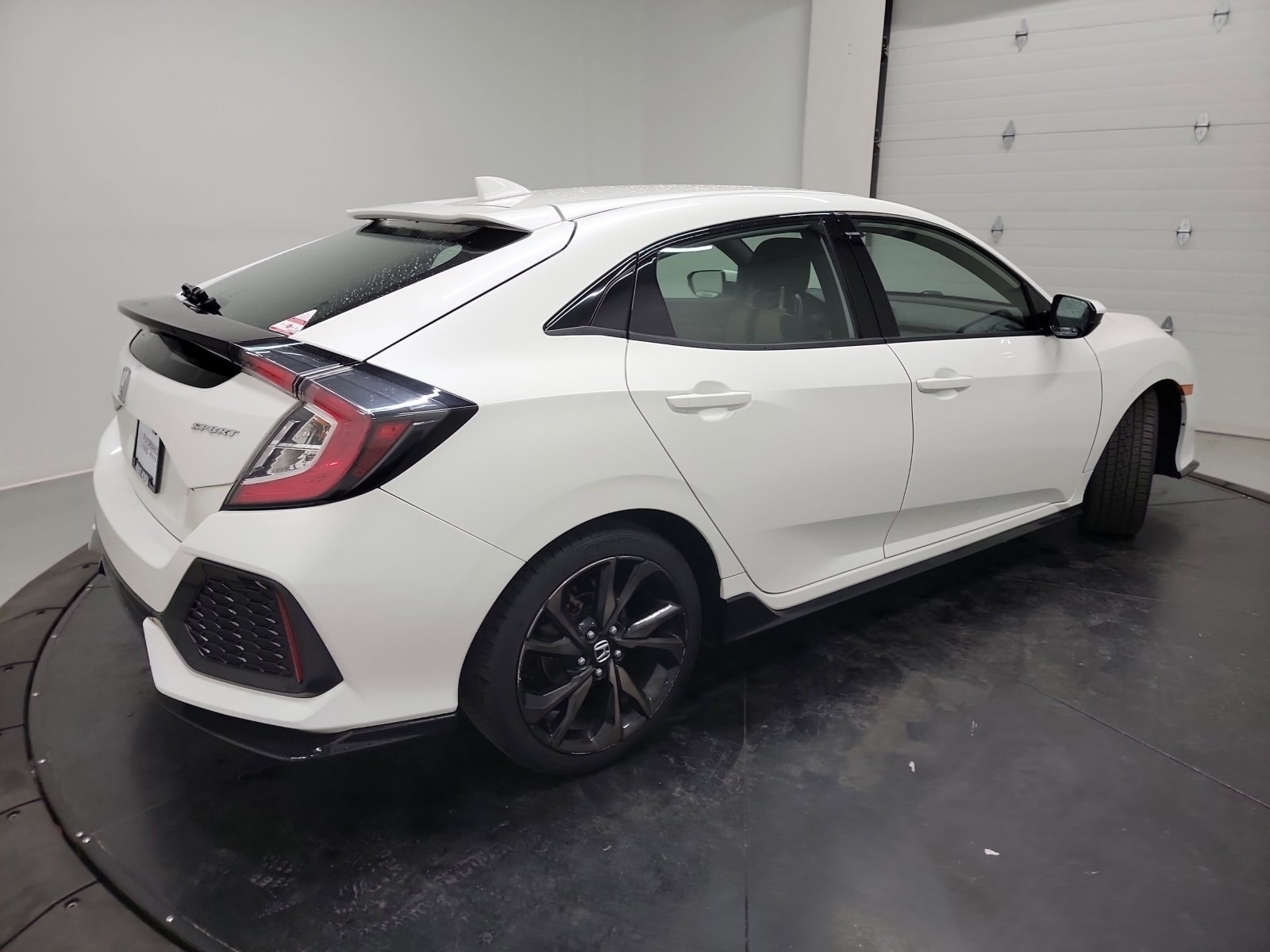 Used 2018 Honda Civic Sport image 9