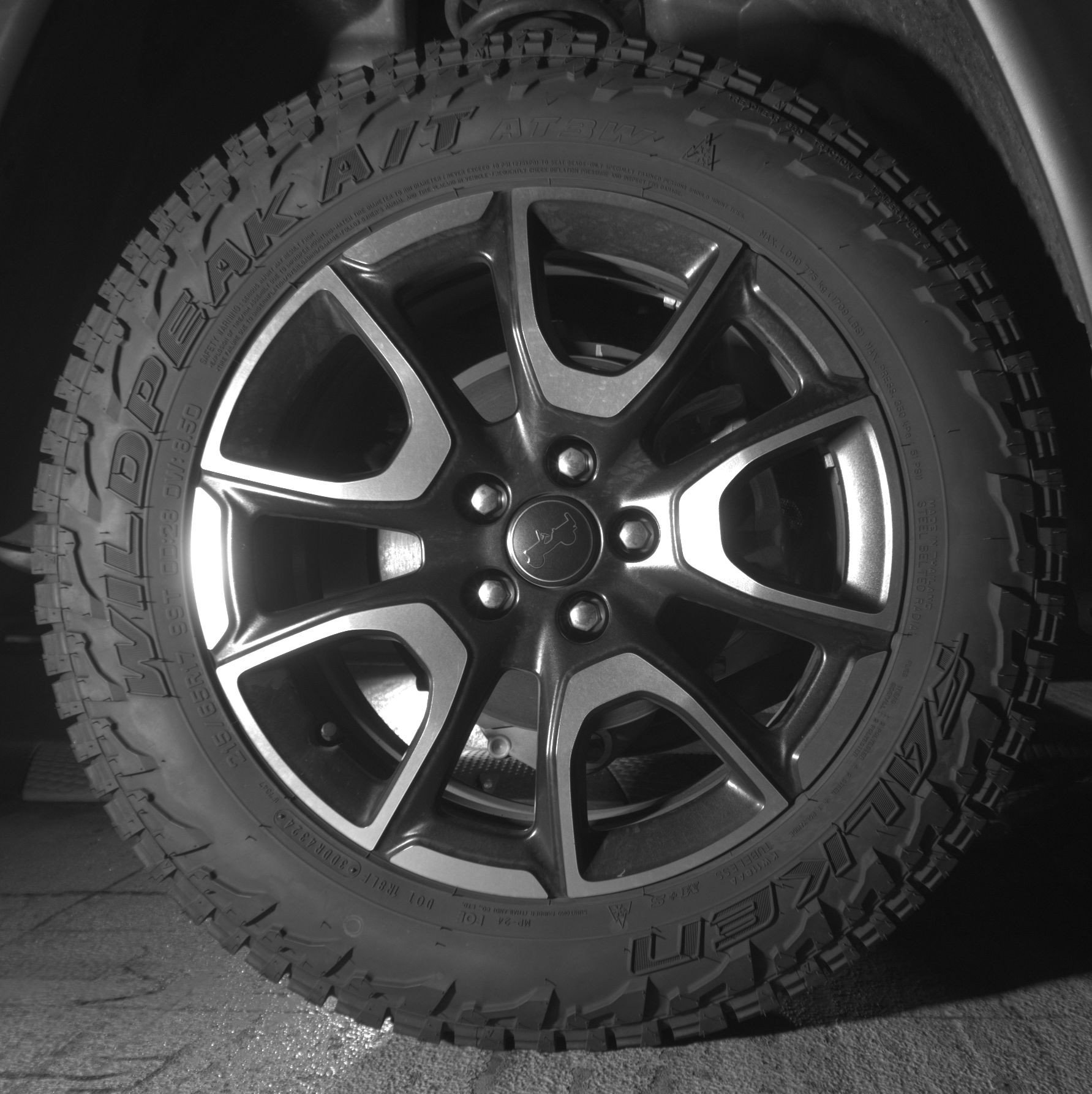 Used 2025 Jeep Compass Trailhawk AWD/4WD image 15