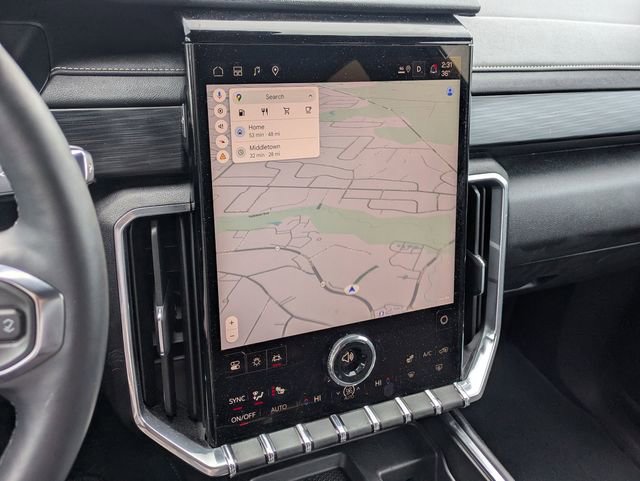 Used 2025 GMC Acadia Elevation image 21