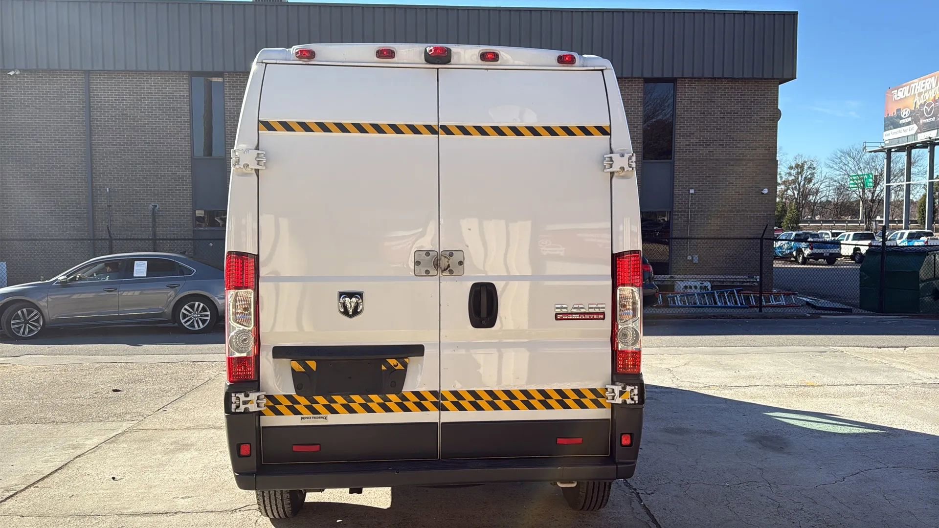 Used 2014 RAM ProMaster 2500 w/ Premium Appearance Group image 6