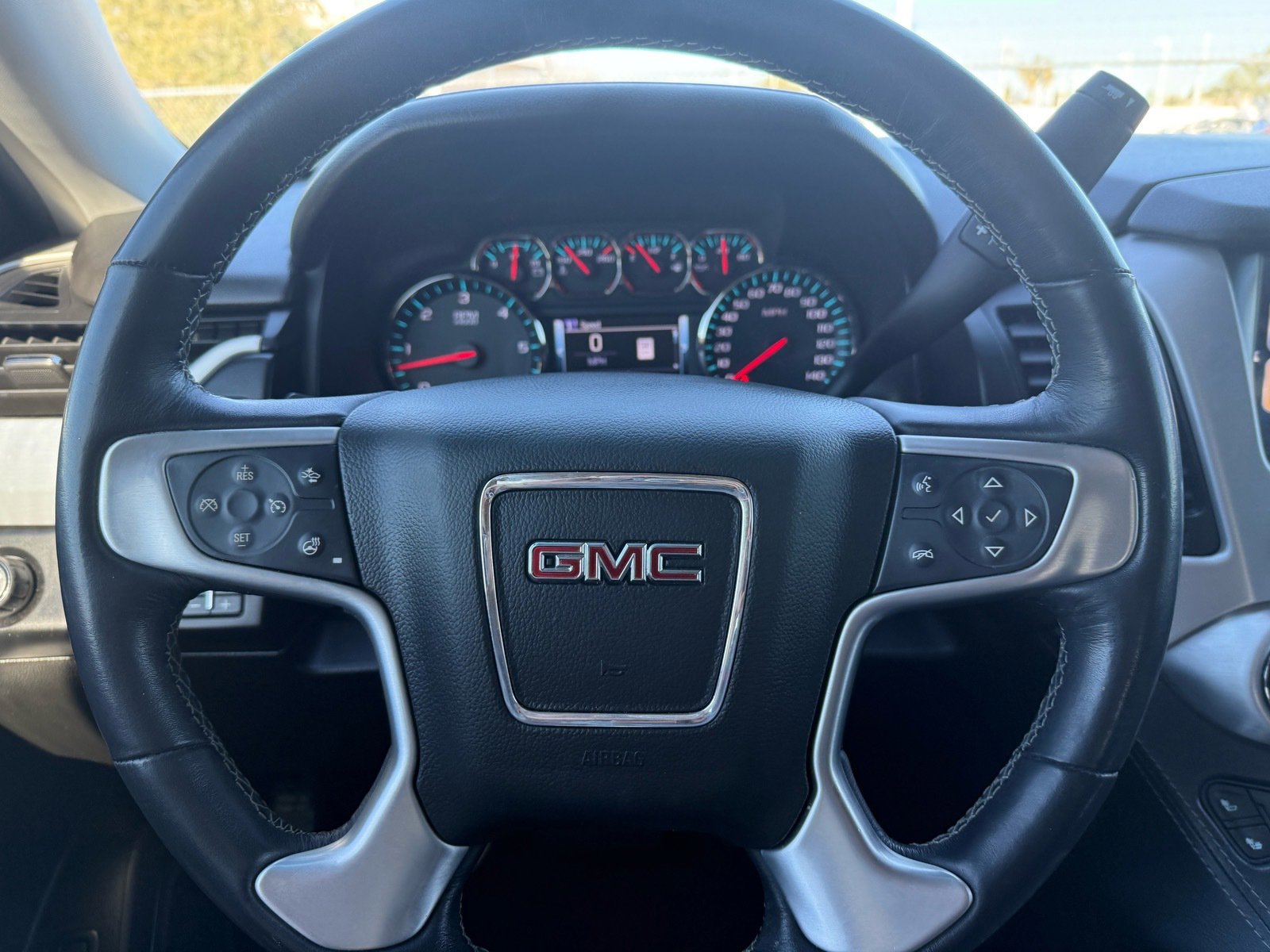 Used 2018 GMC Yukon SLT w/ Open Road Package image 24