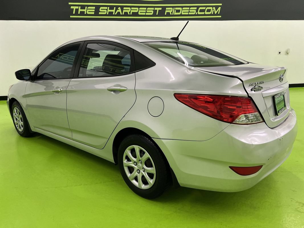 Used 2013 Hyundai Accent GLS FWD image 7