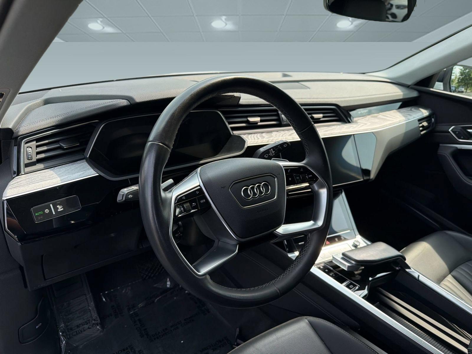 Used 2024 Audi Q8 e-tron Premium Plus w/ Premium Plus Package AWD/4WD image 4