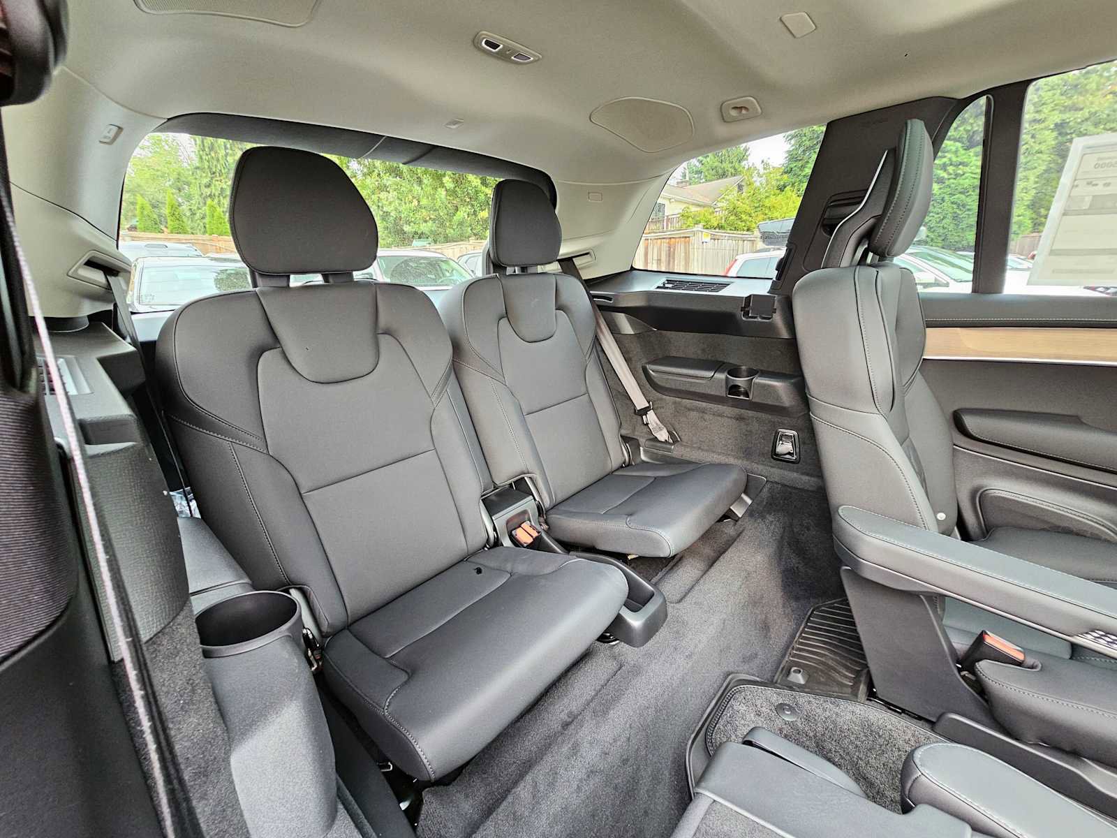 New 2026 Volvo XC90 B6 Plus image 13