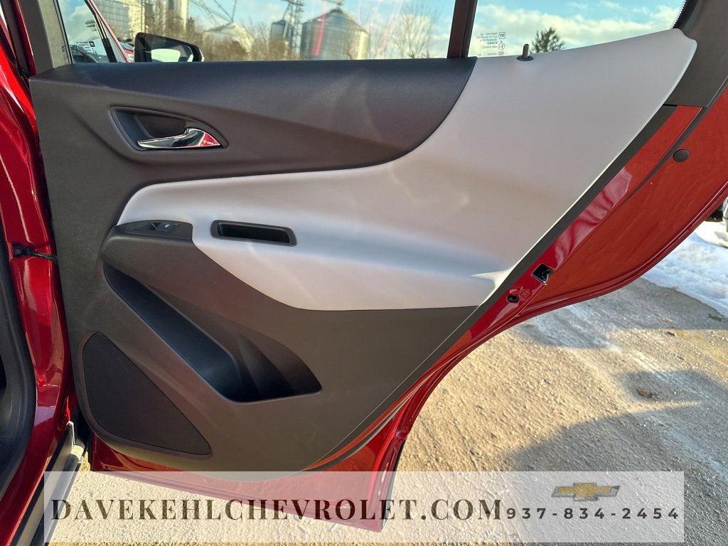 Used 2023 Chevrolet Equinox LT image 17