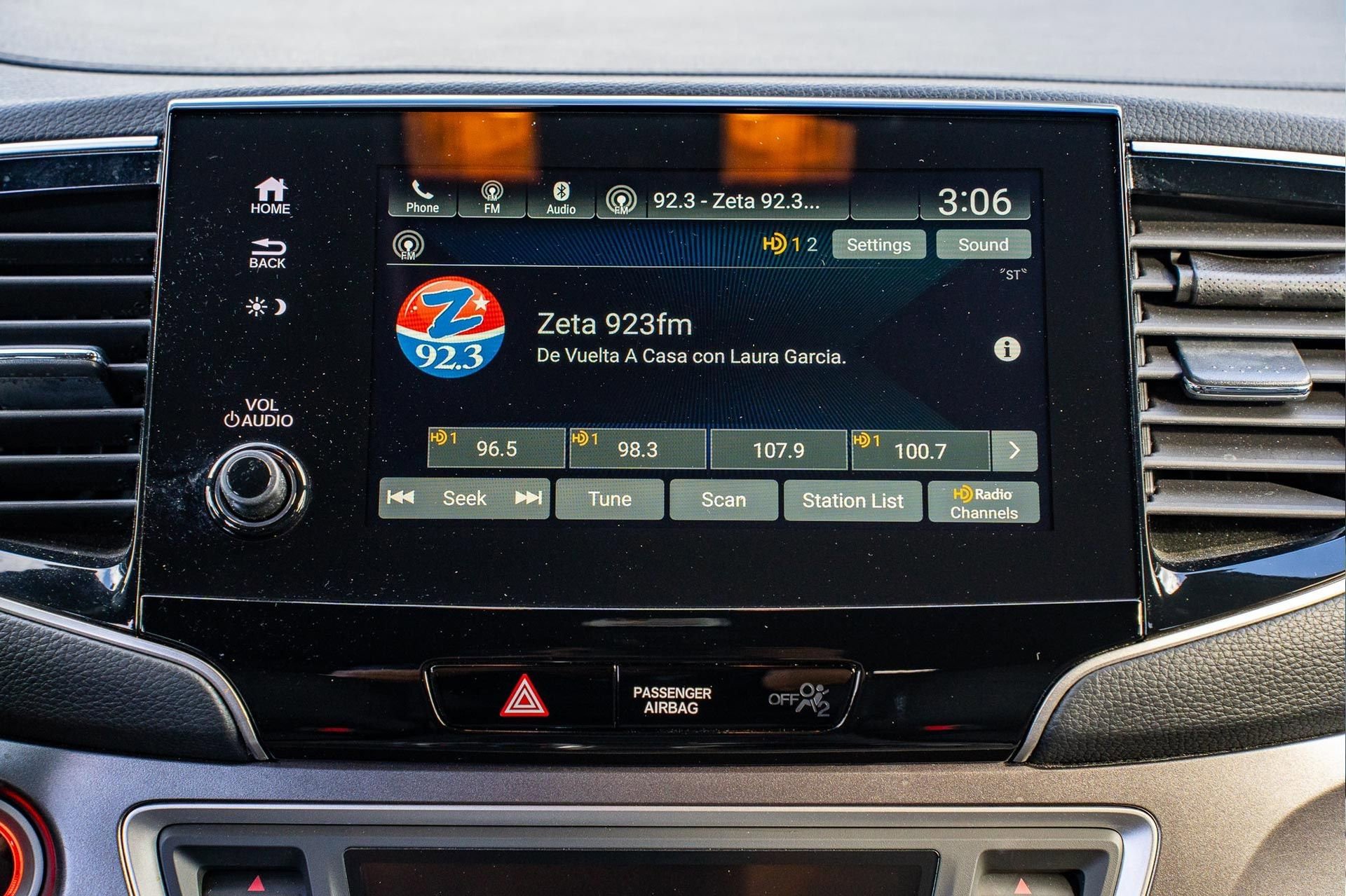 Used 2022 Honda Pilot Sport image 17