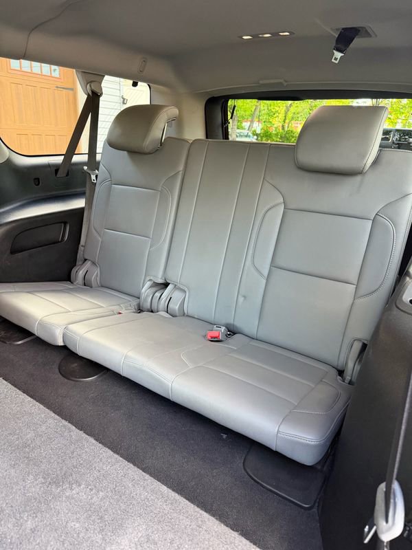 Used 2019 Chevrolet Suburban LT AWD/4WD image 11