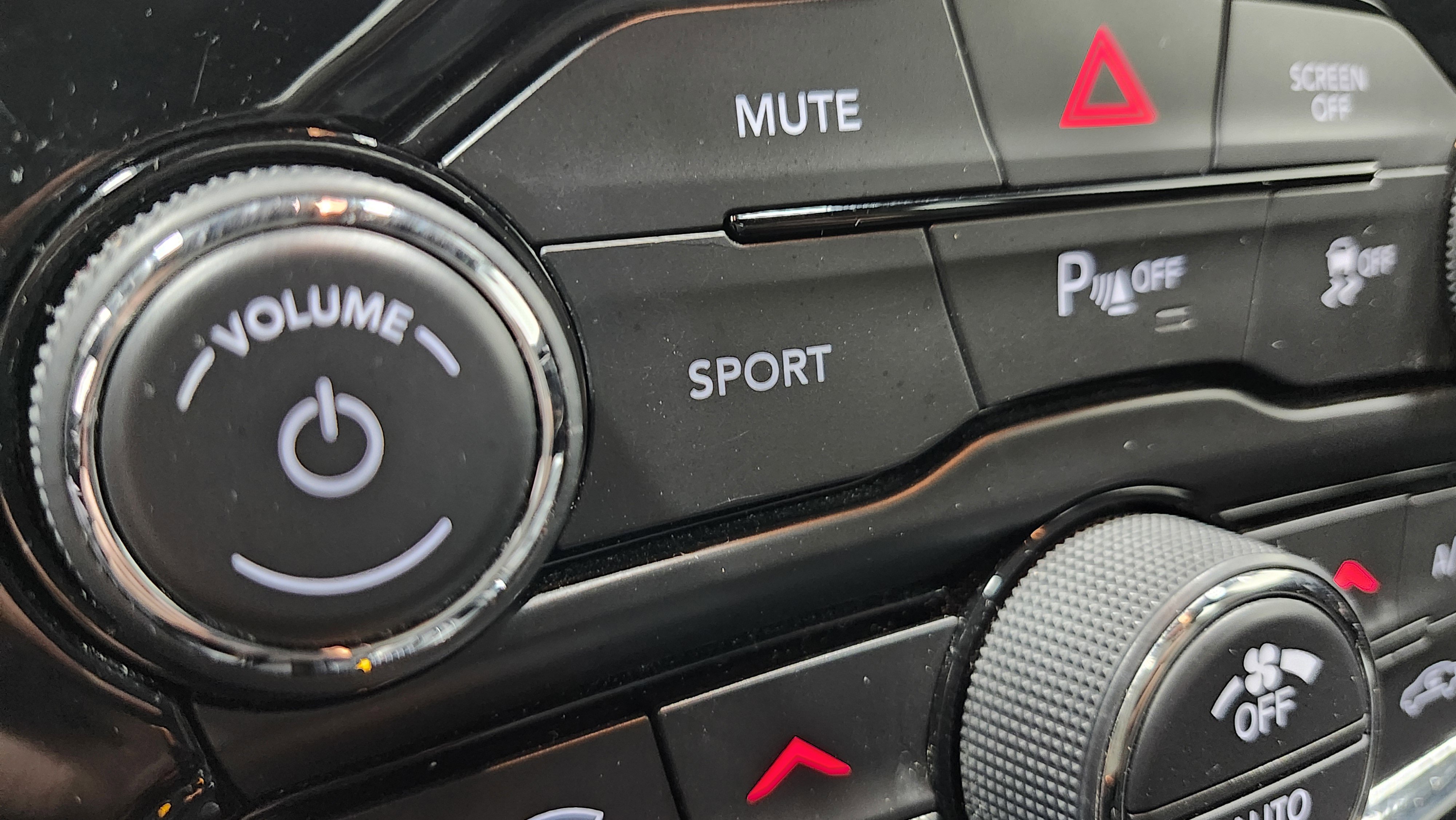 Used 2023 Chrysler 300 S image 10