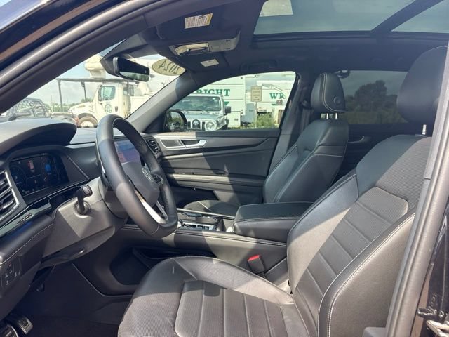 Used 2024 Volkswagen Atlas Cross Sport SEL R-Line AWD/4WD image 12