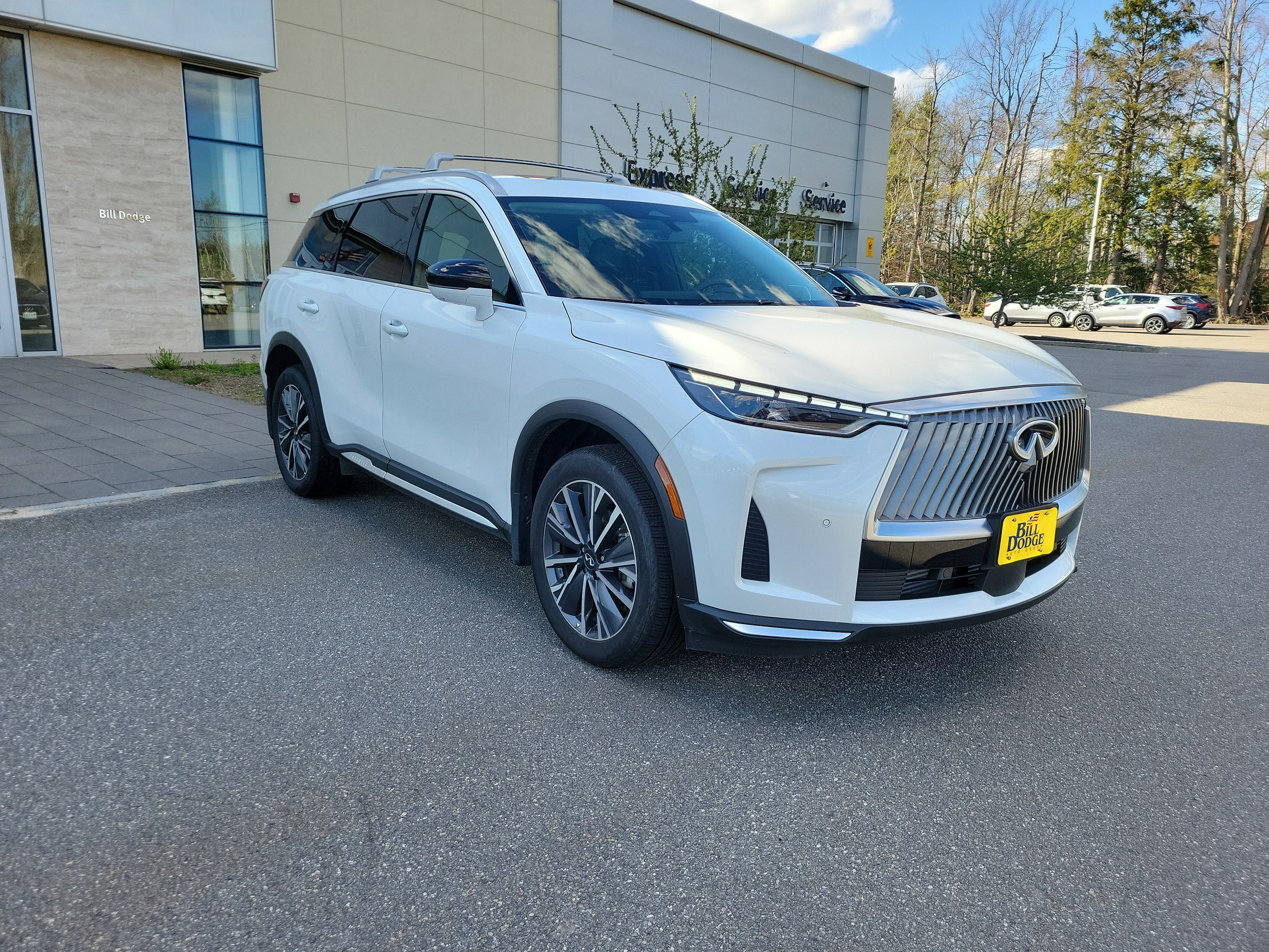 Used 2026 INFINITI QX60 Luxe w/ Cargo Package AWD/4WD image 9