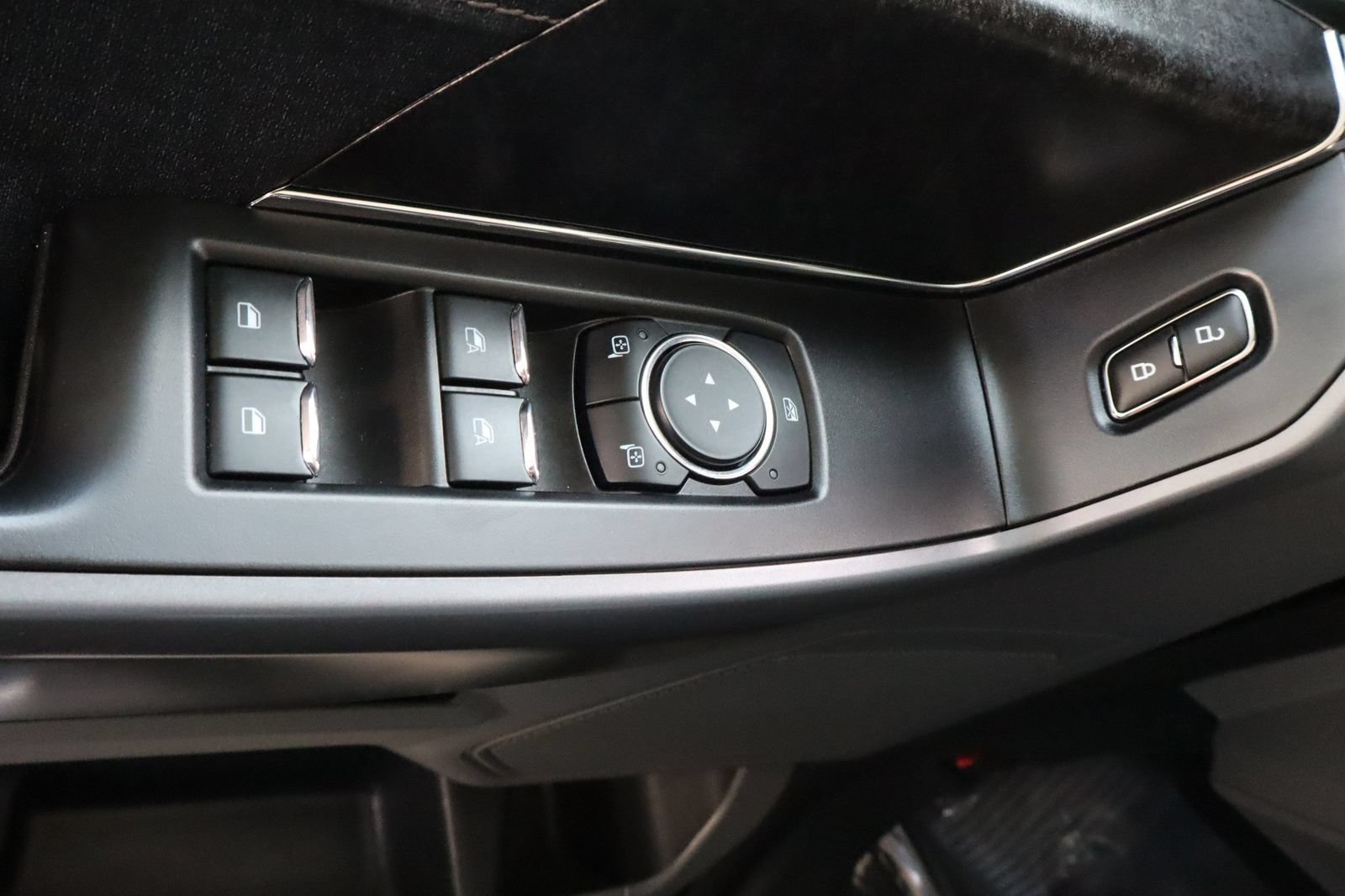 Used 2023 Ford F150 Lightning XLT w/ Equipment Group 312A High AWD/4WD image 20