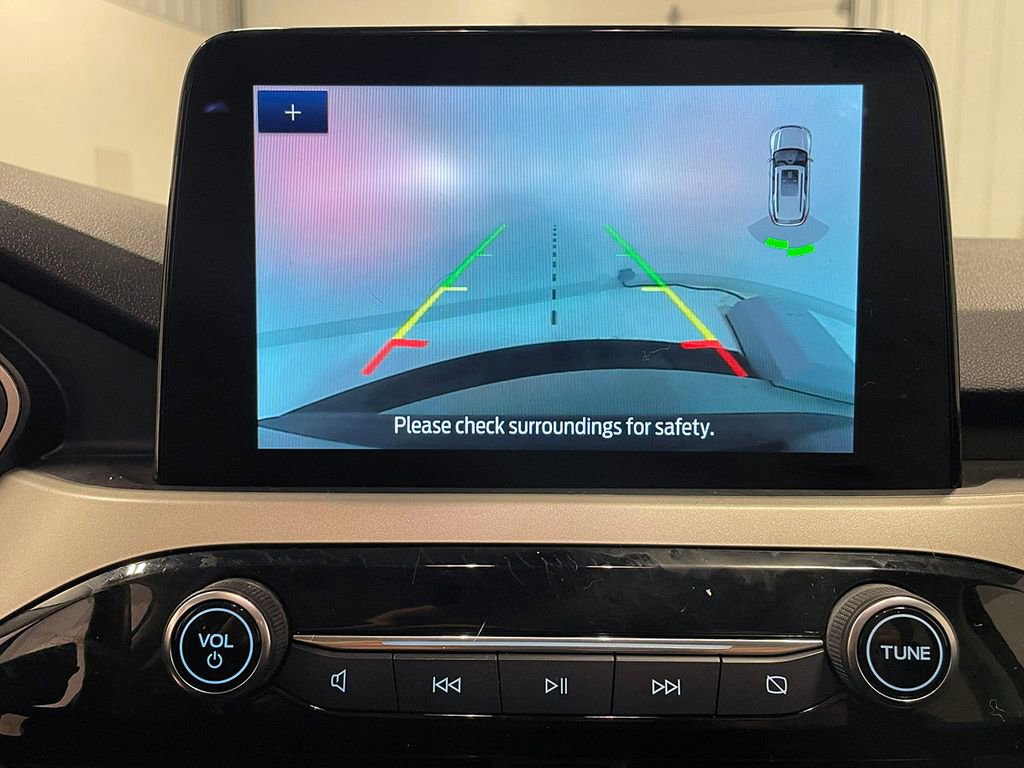 Used 2022 Ford Escape SEL w/ Technology Package image 4