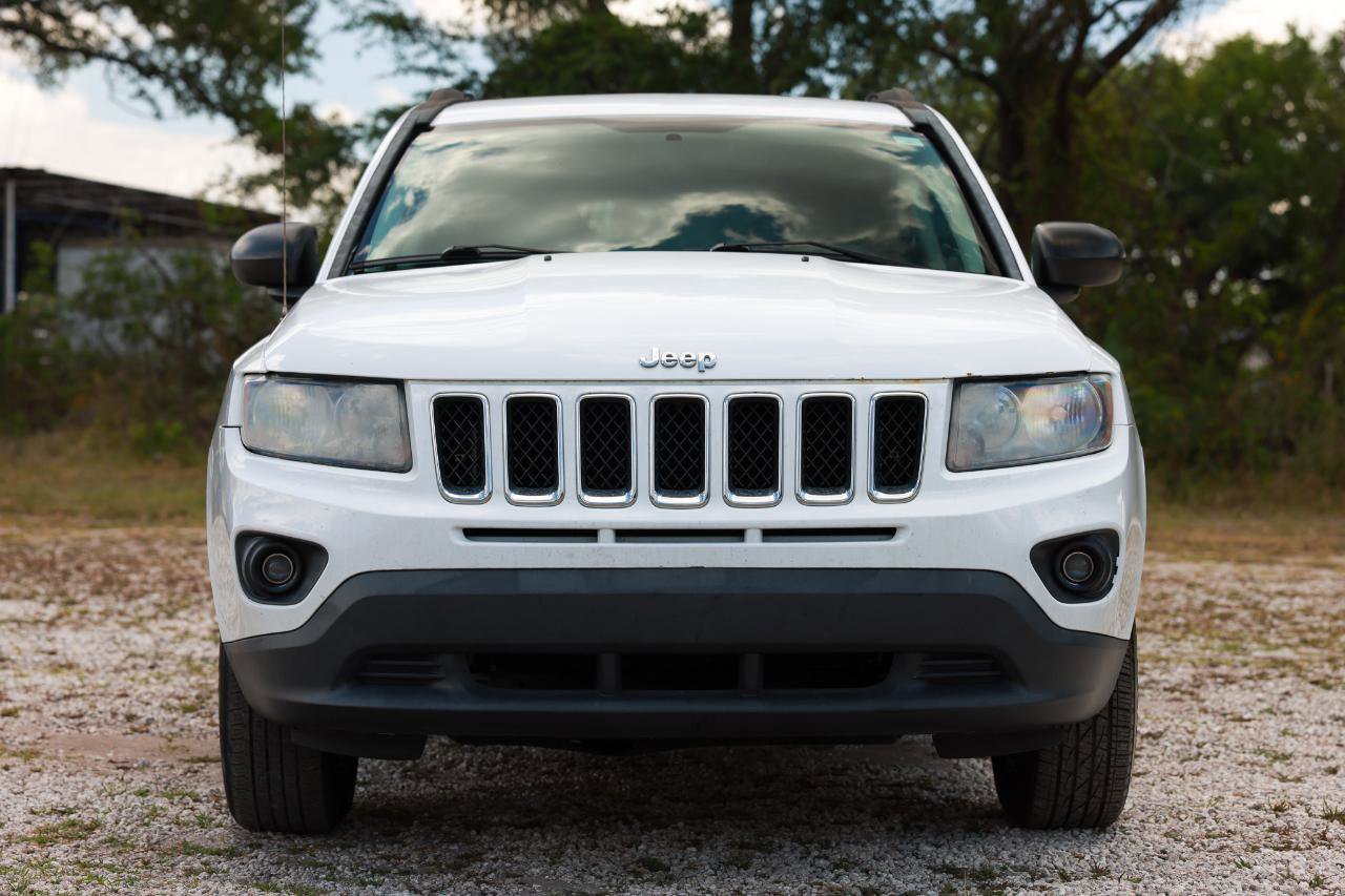 Used 2015 Jeep Compass Sport w/ Power Value Group FWD image 17