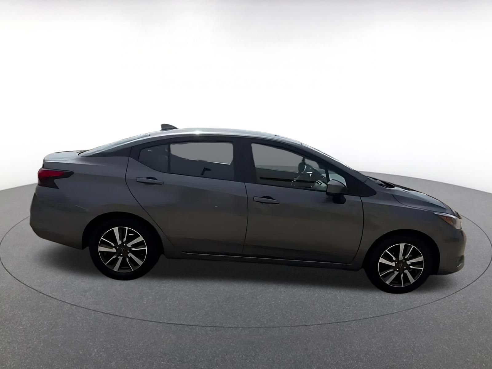 Used 2025 Nissan Versa SV FWD image 15