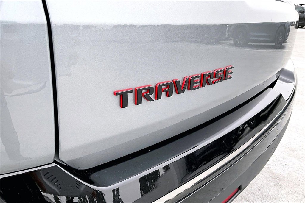 Used 2023 Chevrolet Traverse Premier w/ Redline Edition image 22