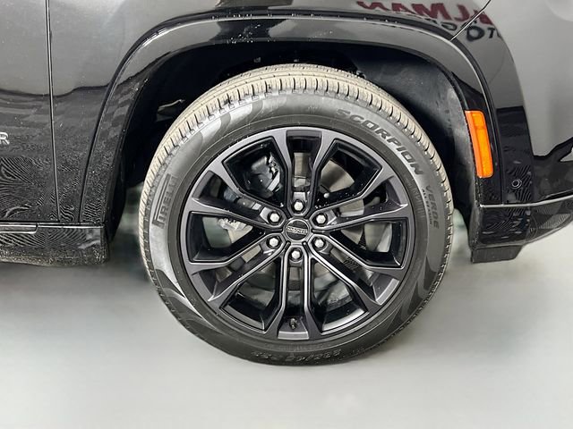 Used 2024 Jeep Grand Wagoneer Series II w/ Quick Order Packagew 28T image 41