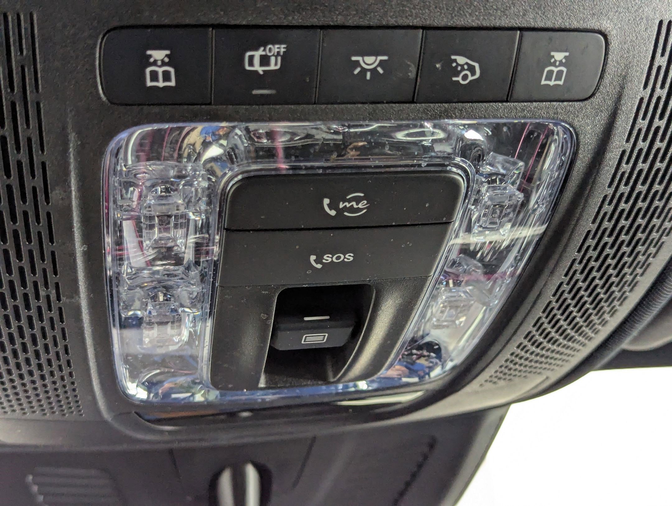 Used 2021 Mercedes-Benz GLB 250 4MATIC image 32