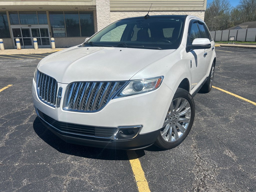 Used 2012 Lincoln MKX AWD image 1