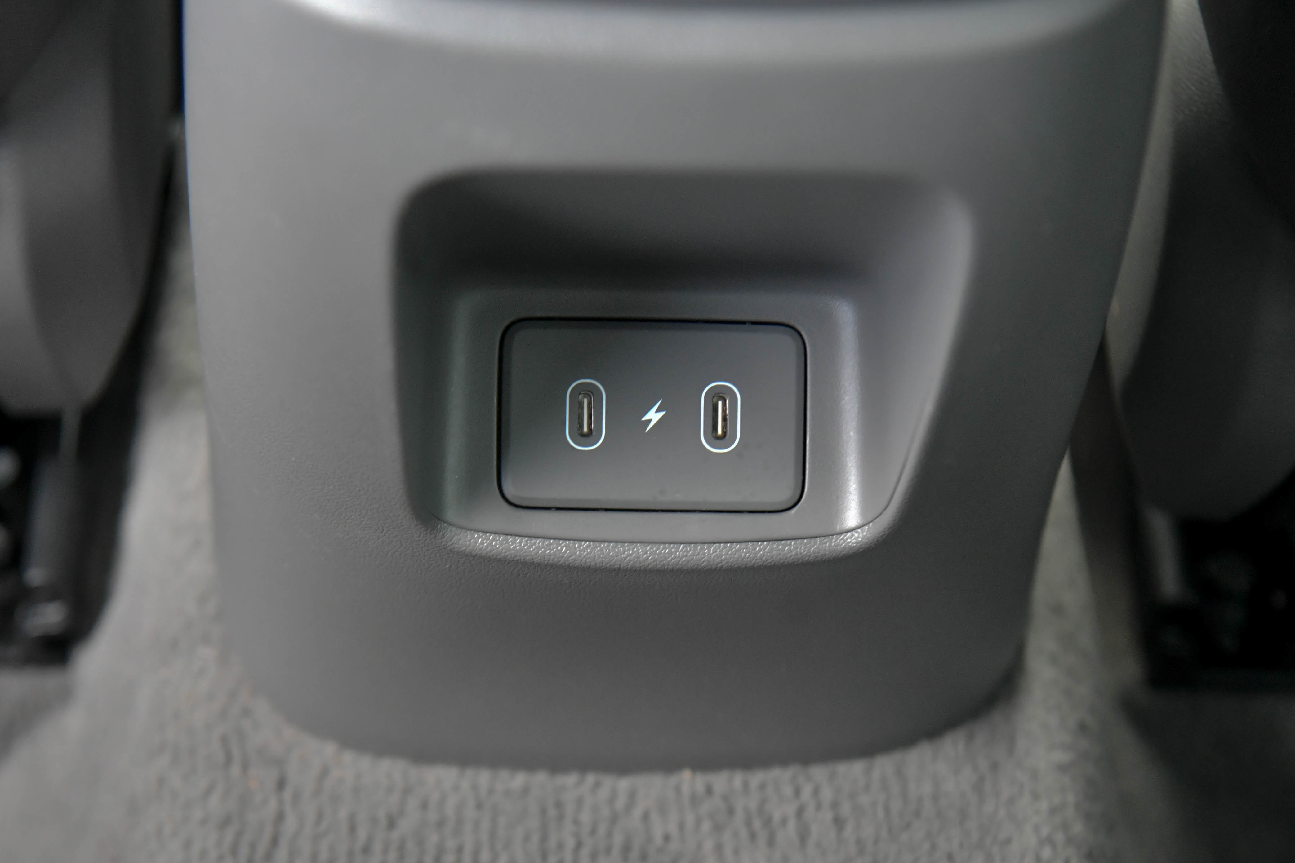 Used 2024 Hyundai Elantra SEL image 36