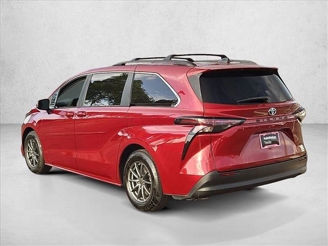 Used 2023 Toyota Sienna LE FWD image 8