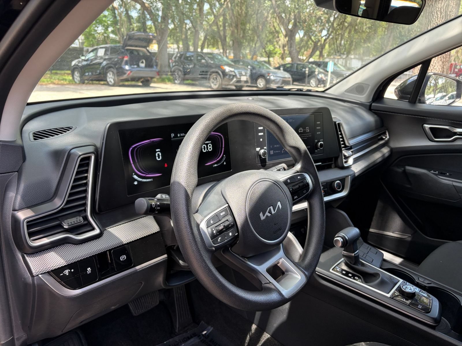 Used 2025 Kia Sportage LX FWD image 32