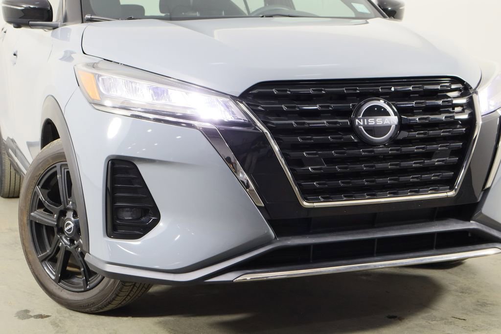 Used 2022 Nissan Kicks SR image 38