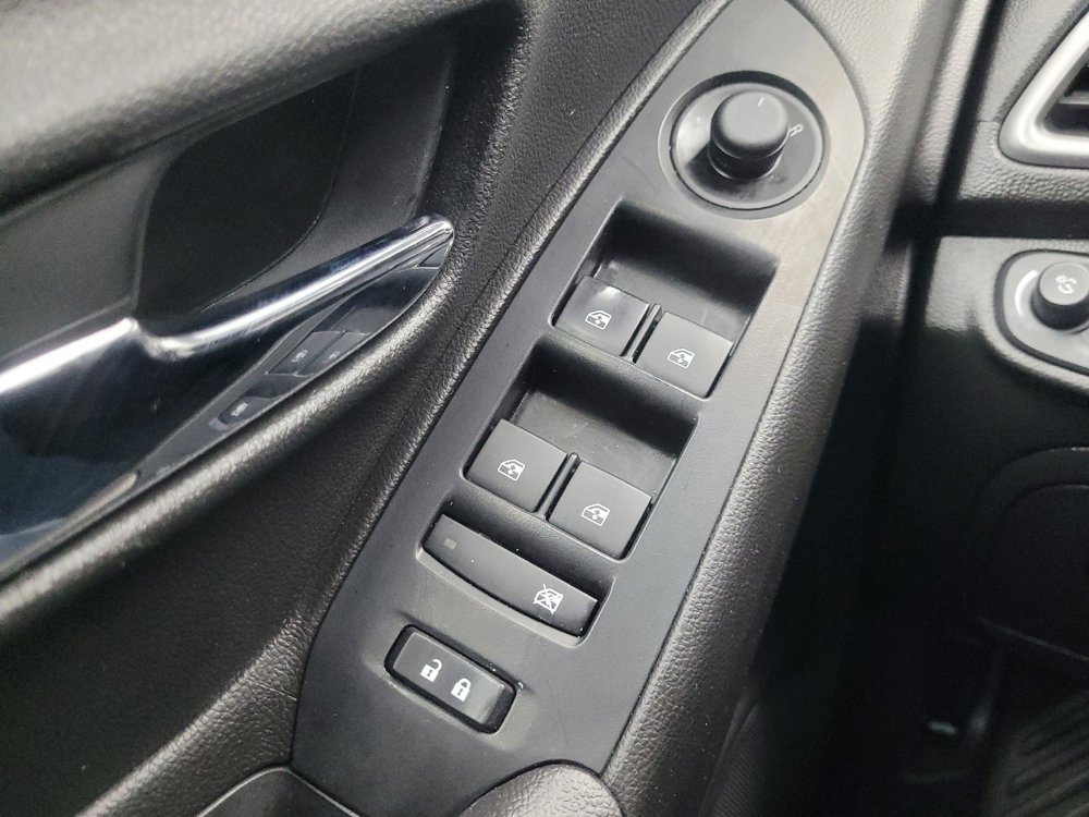 Used 2020 Chevrolet Trax LT w/ LT Convenience Package image 27