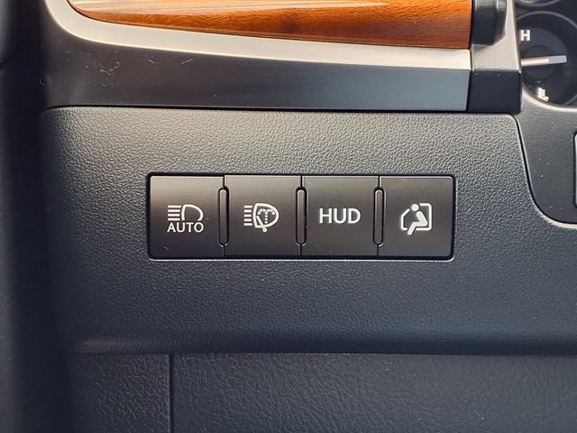 Used 2018 Lexus LX 570 4WD w/ Luxury Package image 17