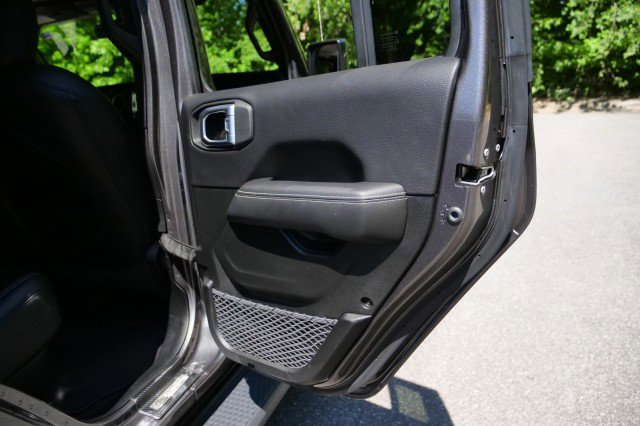 Used 2022 Jeep Gladiator Overland w/ Popular Equipment Package AWD/4WD image 33