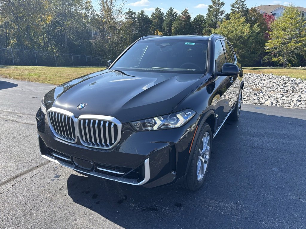 New 2026 BMW X5 xDrive40i w/ Premium Package