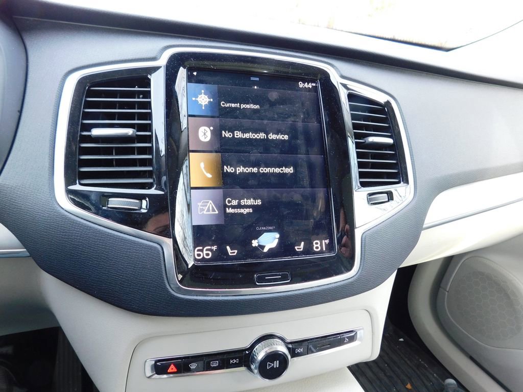Used 2022 Volvo XC90 T5 Momentum w/ Advanced Package image 8