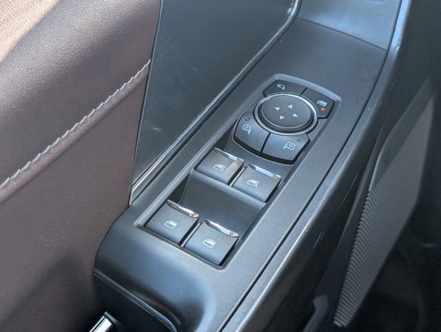 Used 2023 Ford F150 Lariat AWD/4WD image 27