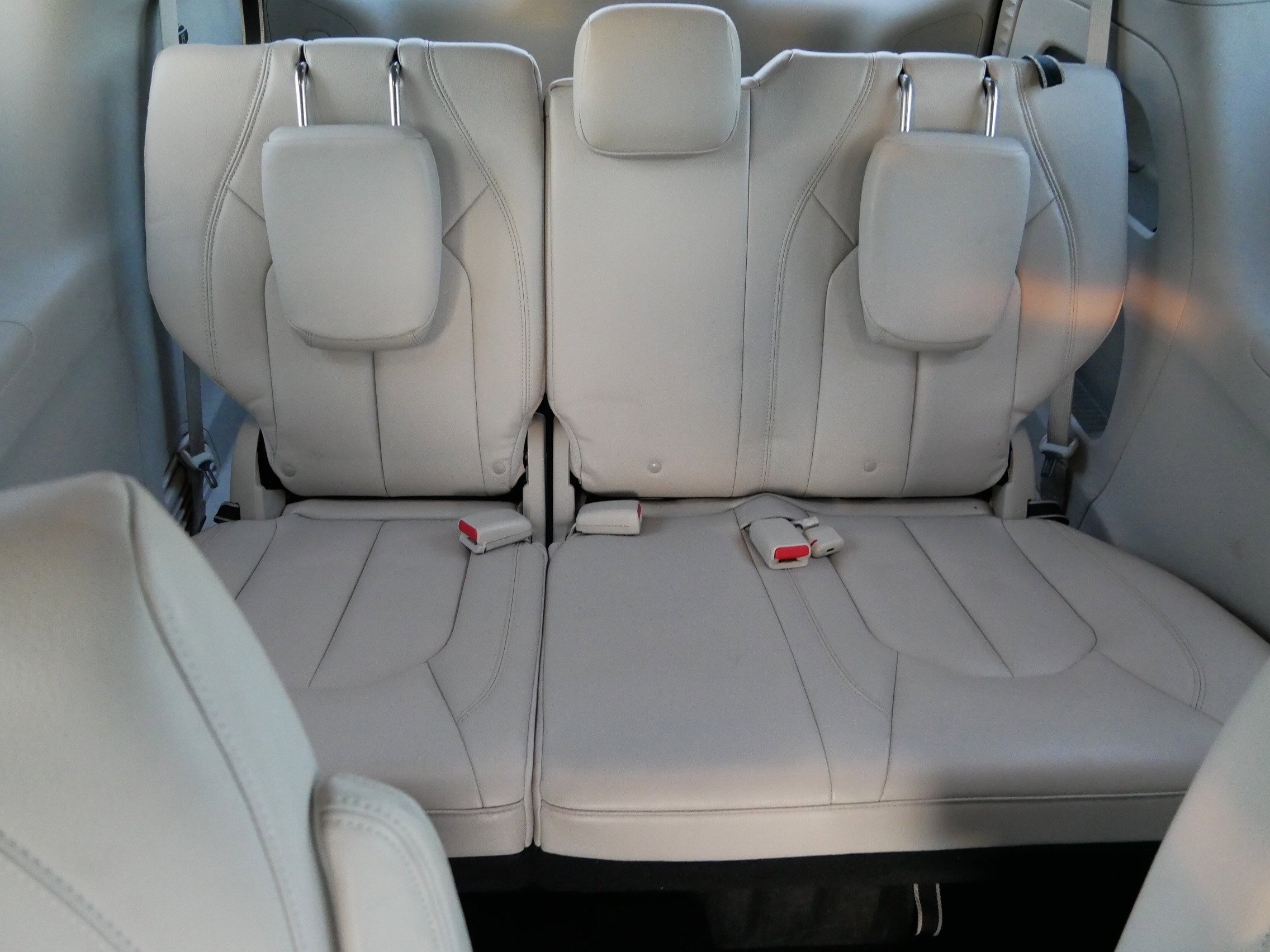 Used 2017 Chrysler Pacifica Touring-L image 15