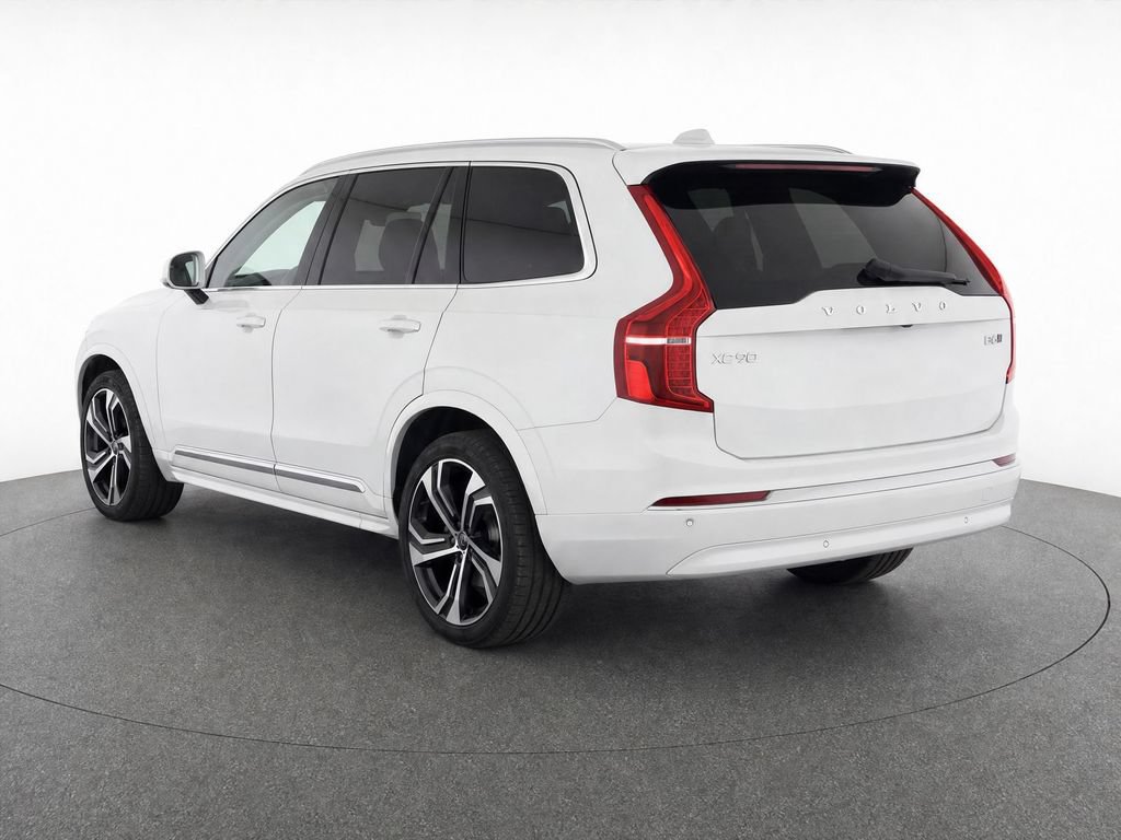 Used 2024 Volvo XC90 B6 Ultimate w/ Protection Package Premier AWD/4WD image 3