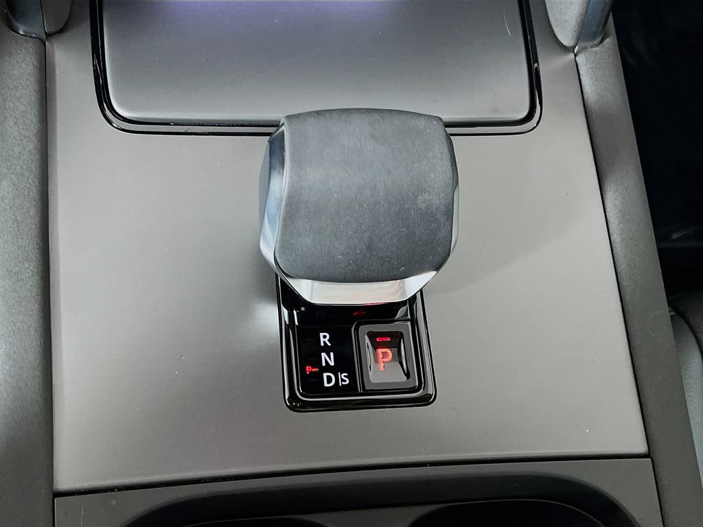 Used 2024 Land Rover Discovery Sport S AWD/4WD image 17