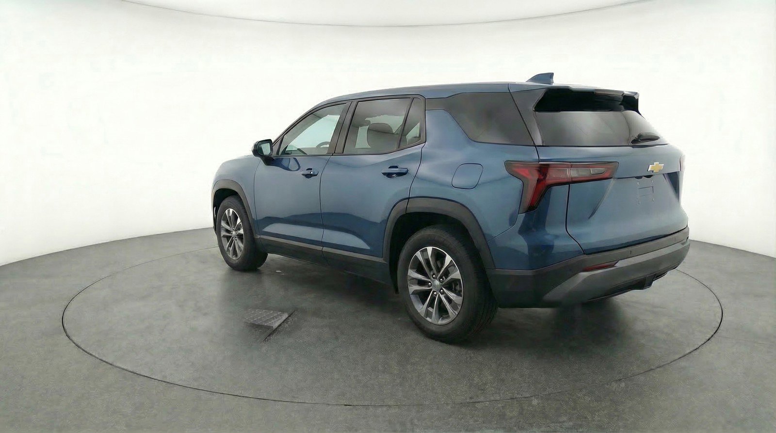 Used 2025 Chevrolet Equinox LT FWD image 6