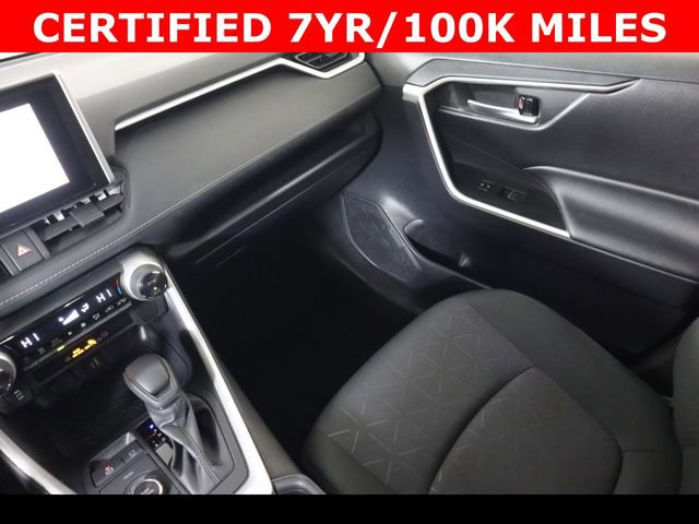Used 2025 Toyota RAV4 XLE image 19
