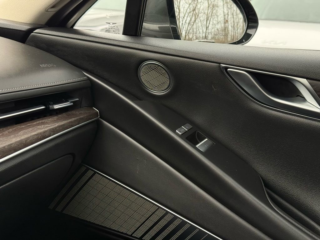 Used 2024 Genesis G80 image 53