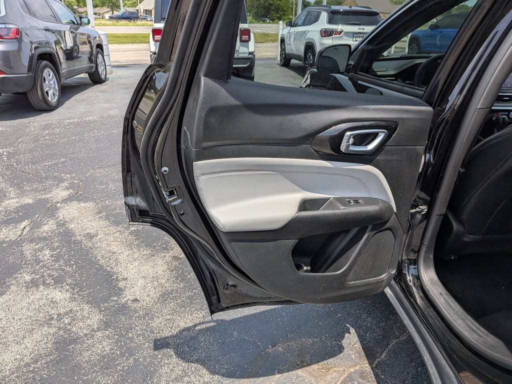 Used 2023 Jeep Compass Limited AWD/4WD image 20