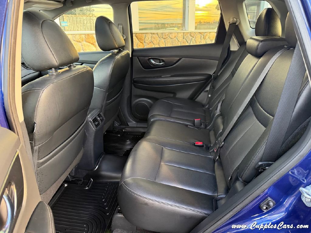 Used 2019 Nissan Rogue SL w/ Premium Package image 7