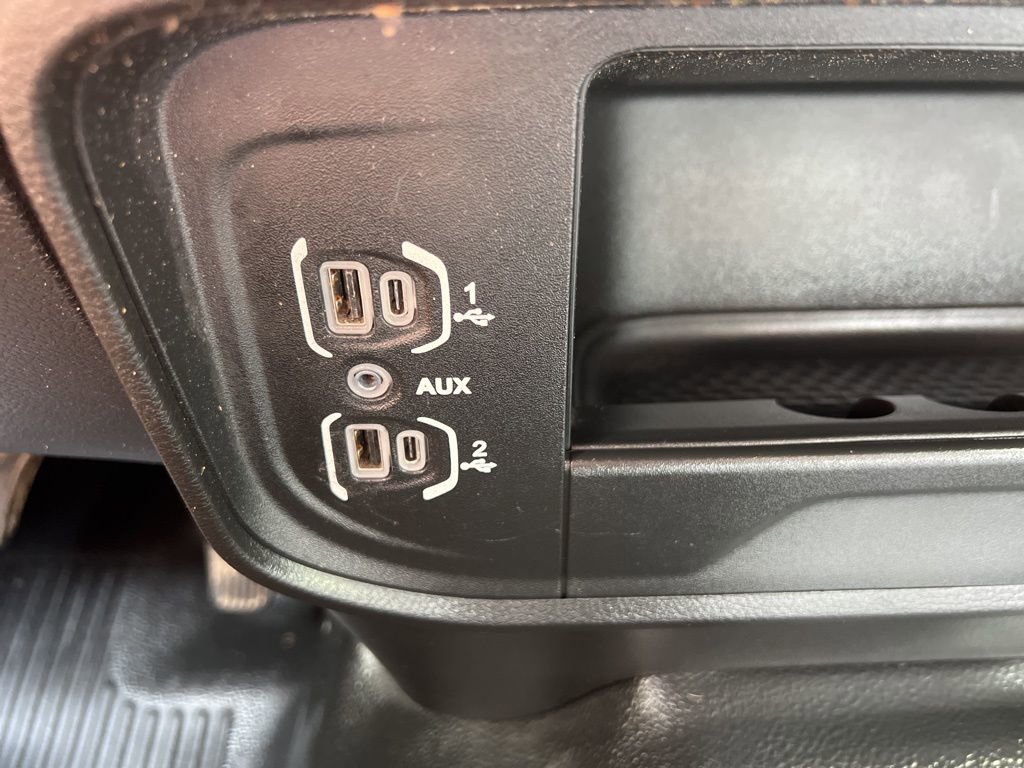 Used 2022 RAM 3500 Tradesman w/ Chrome Appearance Group image 25