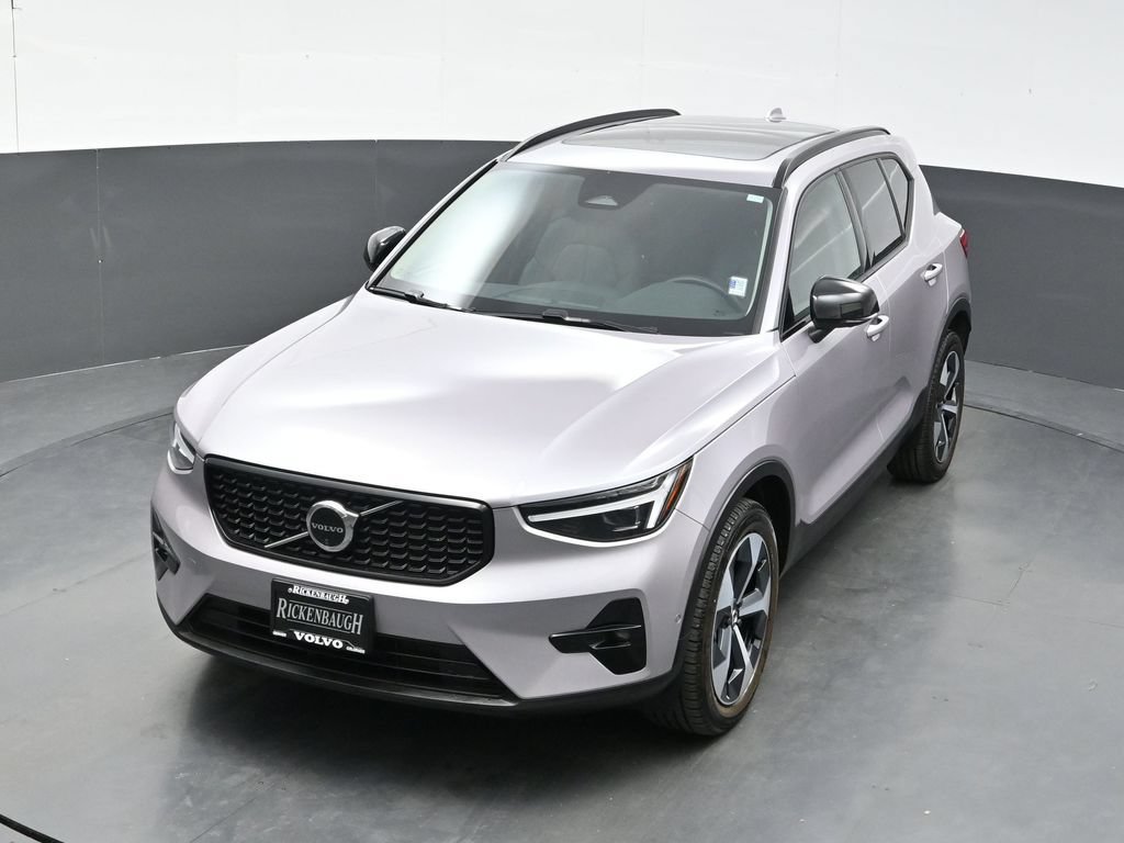Used 2026 Volvo XC40 B5 Plus AWD/4WD image 26