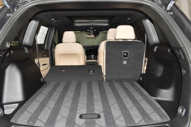 New 2025 Jeep Grand Cherokee Limited w/ Trailer Tow Package image 31