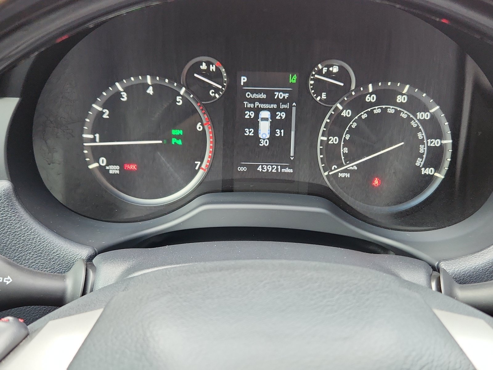 Used 2022 Lexus GX 460 Premium w/ Accessory Package AWD/4WD image 10