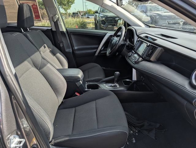 Used 2016 Toyota RAV4 XLE w/ Convenience Package FWD image 30