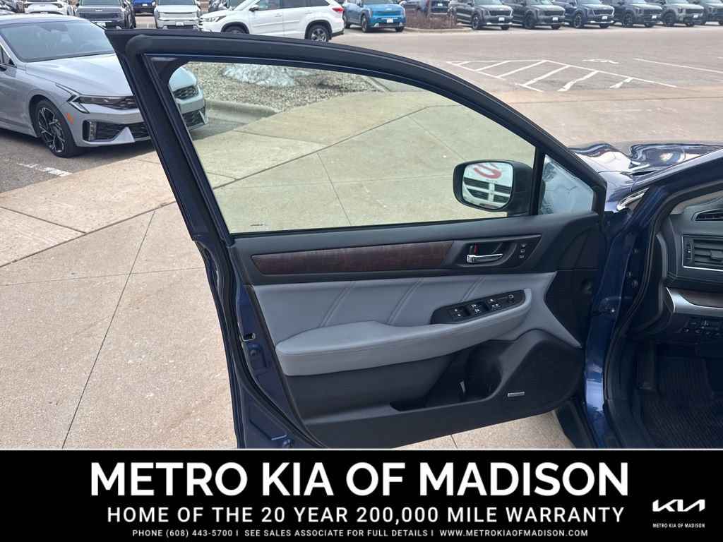 Used 2019 Subaru Outback 2.5i Limited w/ Popular Package #2 image 11
