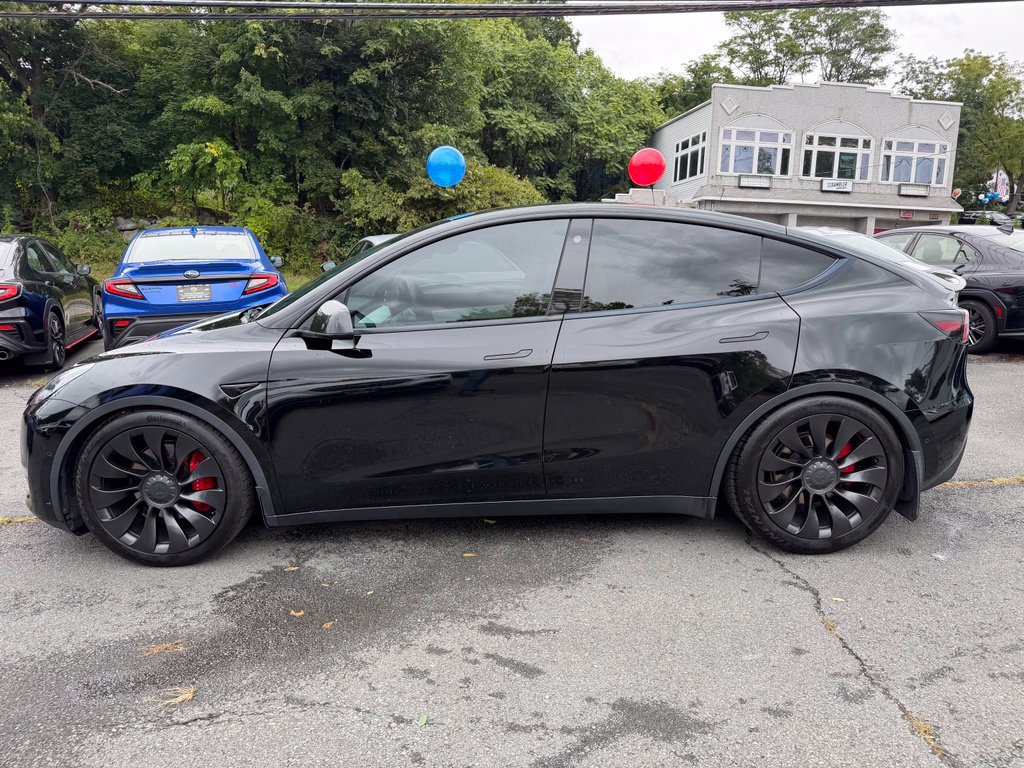 Used 2021 Tesla Model Y Performance AWD/4WD image 3
